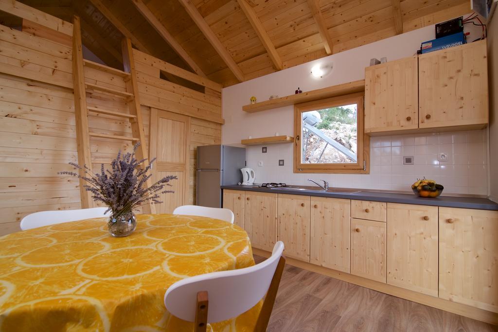Marina House Villa Drage Bagian luar foto
